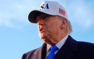 厦门特朗普称将联合多国派遣军舰 确保霍尔木兹海峡通航安全