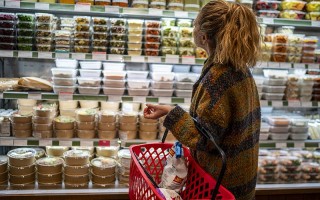 厦门美国消费者信心指数大跌 通胀预期上升