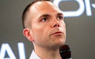 厦门甲骨文财报超预期+上调业绩指引 云业务收入飙升44% 股价盘后大涨