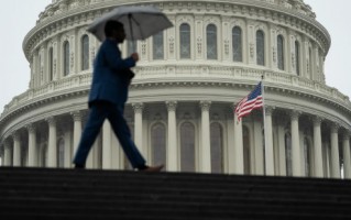 厦门人工智能政治献金成中期选举争议焦点