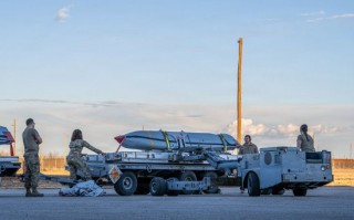 厦门美国部署大部分隐形远程导弹库存用于伊朗战争