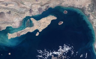 厦门霍尔木兹海峡航运再度下滑 美国海上封锁令加剧谨慎情绪