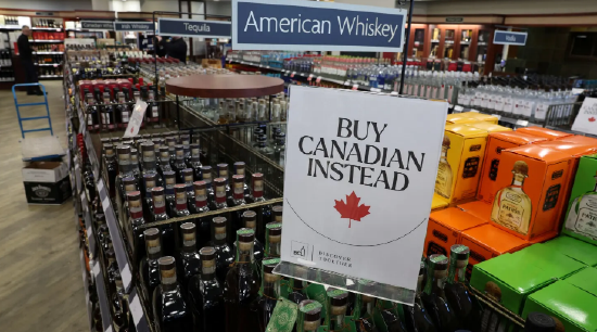 厦门特朗普发出主权威胁一年后，加拿大人保持强硬姿态对抗美国