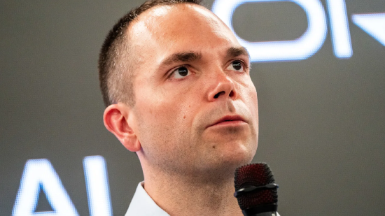 厦门甲骨文财报超预期+上调业绩指引 云业务收入飙升44% 股价盘后大涨