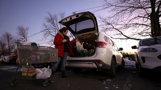 厦门美国汽油价创21个月新高，零工群体在加油站感受切肤之痛