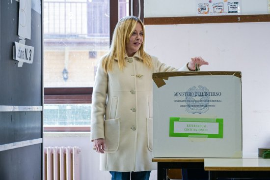 厦门3月24日外盘头条：美伊谈判各执一词陷罗生门 真相成谜引发市场波动 华尔街明确特朗普急于结束战争