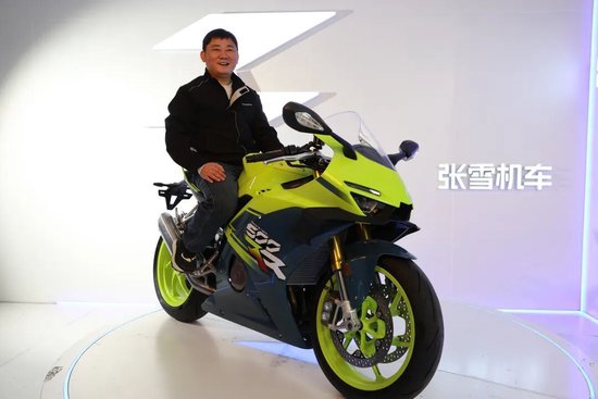 厦门被称“摩托车圈雷军”,冠军张雪的飞驰人生 厦门被称“摩托车圈雷军”,冠军张雪的飞驰人生