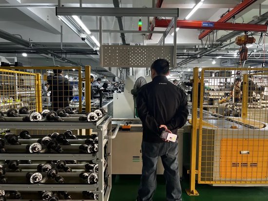 厦门被称“摩托车圈雷军”,冠军张雪的飞驰人生 厦门被称“摩托车圈雷军”,冠军张雪的飞驰人生