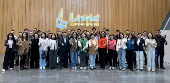 厦门进入AI“光”世界|深交所联手华宝基金走进成份股公司联特科技 厦门进入AI“光”世界|深交所联手华宝基金走进成份股公司联特科技