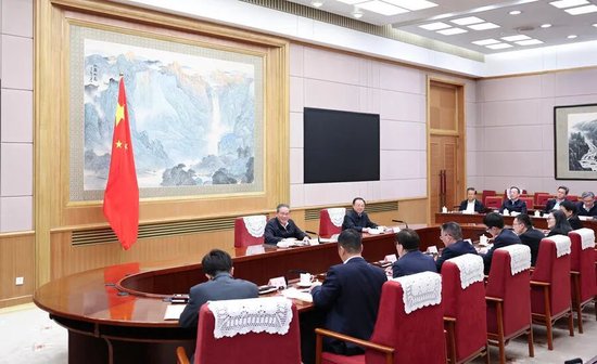 厦门总理召开座谈会，8人发言，包括一位“90后”